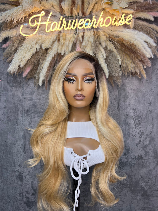 UNIT NAME: AMBER C-PART PREMIUM MIX FIBER (HUMAN BLEND ) HD LACE FRONT WIG